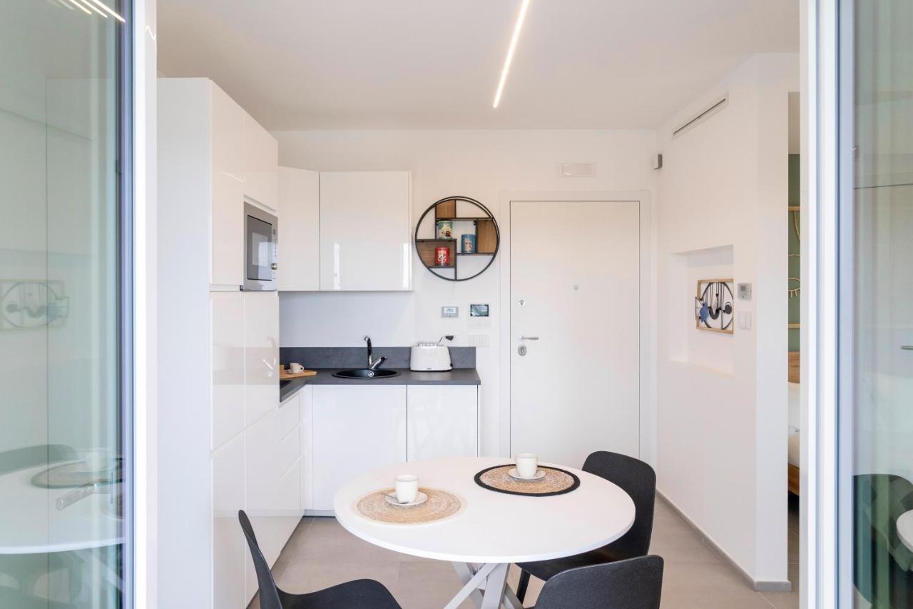 Gentile 46 Luxury Flat Apartman Bari Kültér fotó